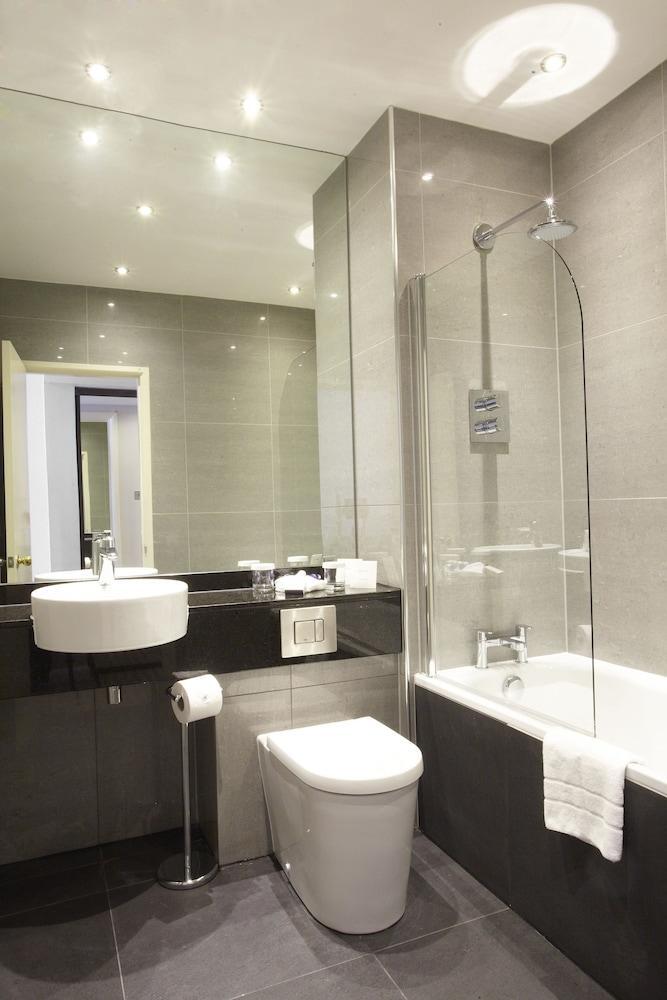 The Manor House At Celtic Manor Hotel